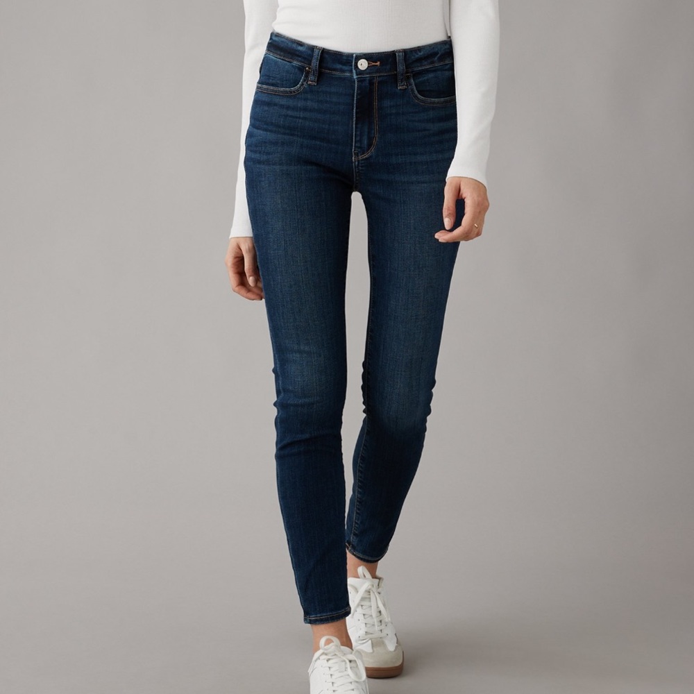 American Eagle AE Next Level High-Waisted jeans